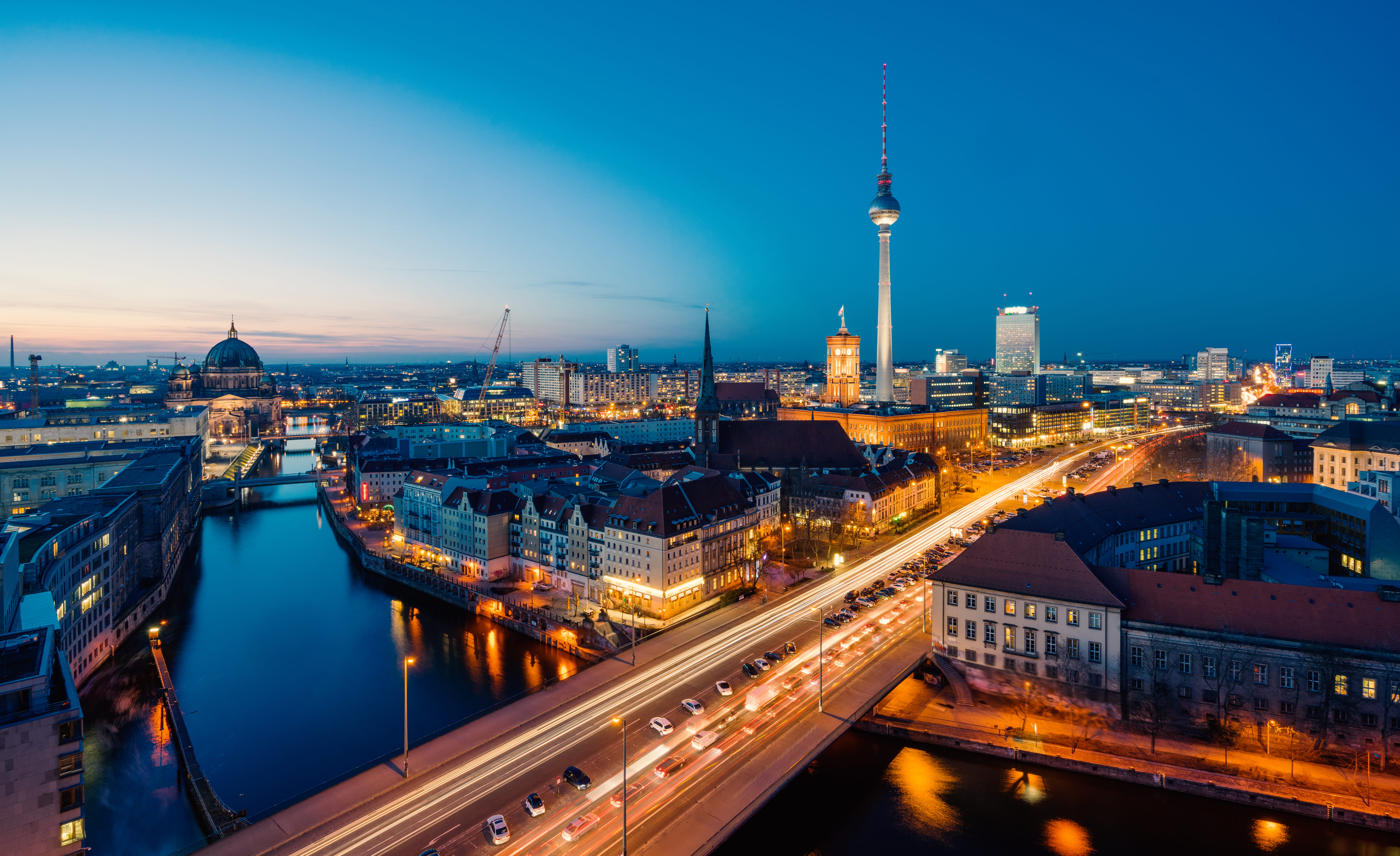 ROUbN4ED8Y