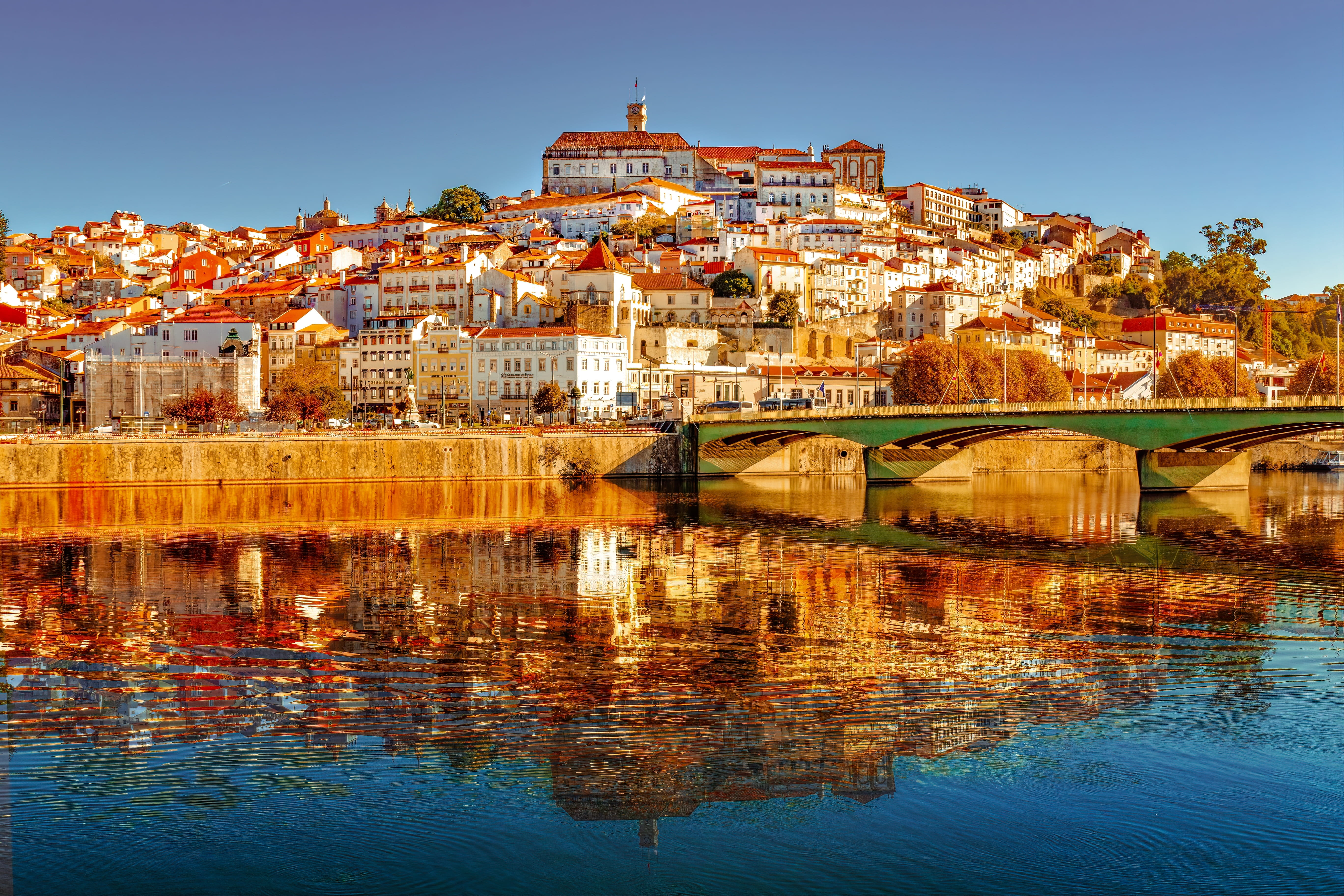 Universität von Coimbra und Biblioteca Joanina
