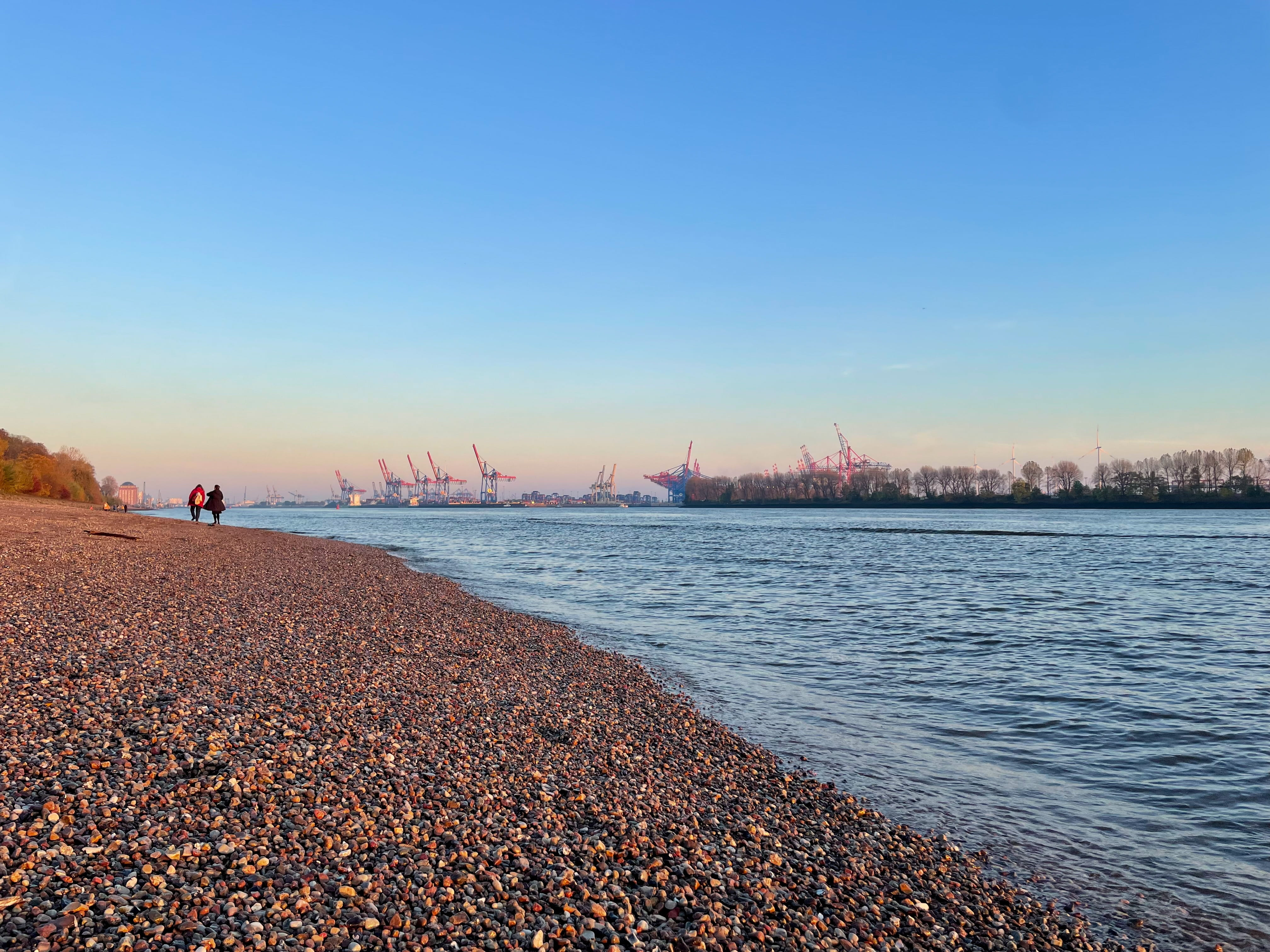 Elbstrand und Övelgönne